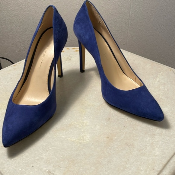 Banana Republic blue suede heels size 9 - Picture 1 of 6